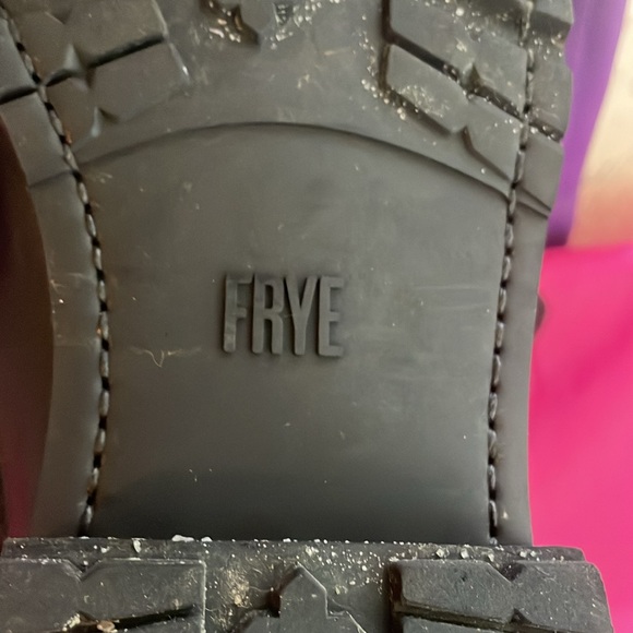 Leather boots - Picture 2 of 5